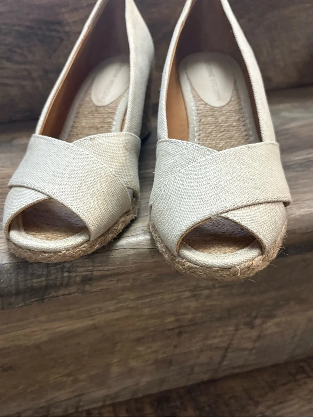 Adrienne Vittadini beige canvas